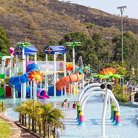 Golden Park All Inclusive Poços de Caldas Exterior foto Splash Island