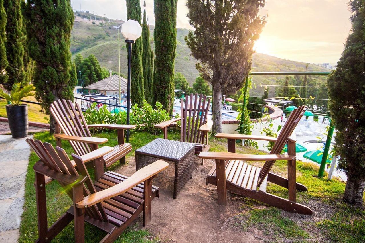 Golden Park All Inclusive Poços de Caldas Exterior foto Adirondack chairs at the Sun Valley Lodge